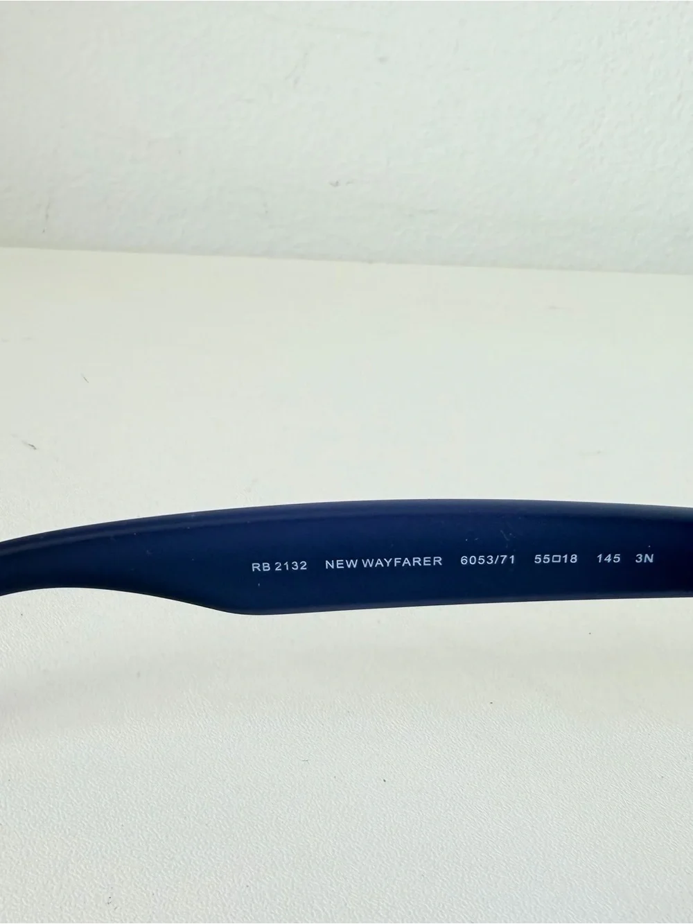 Ray Ban New Wayfarer Rb 2132 55018 Blue Sunglasses Worn Once